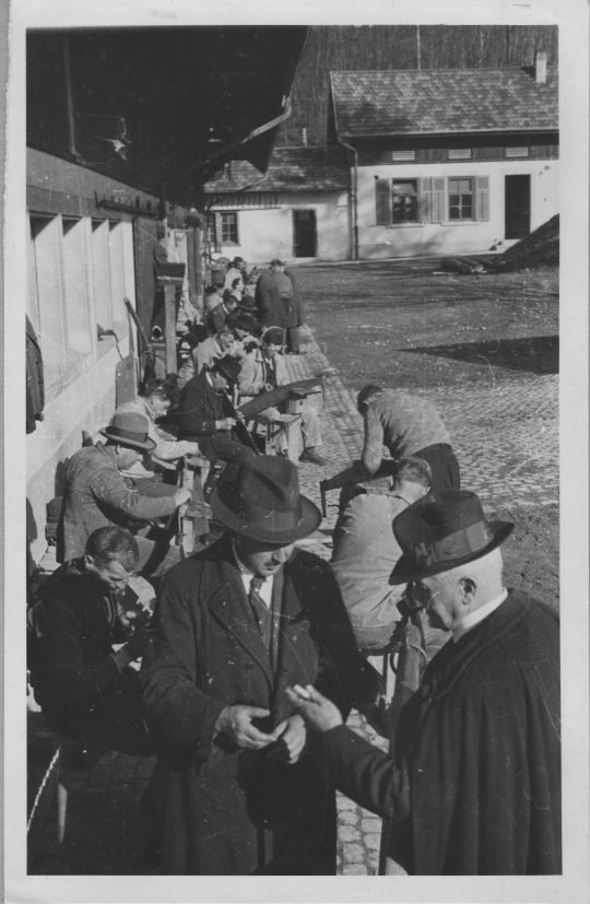 Foto Werkzeugkurs für Unterförster geleitet von Forsting. Brodbeck