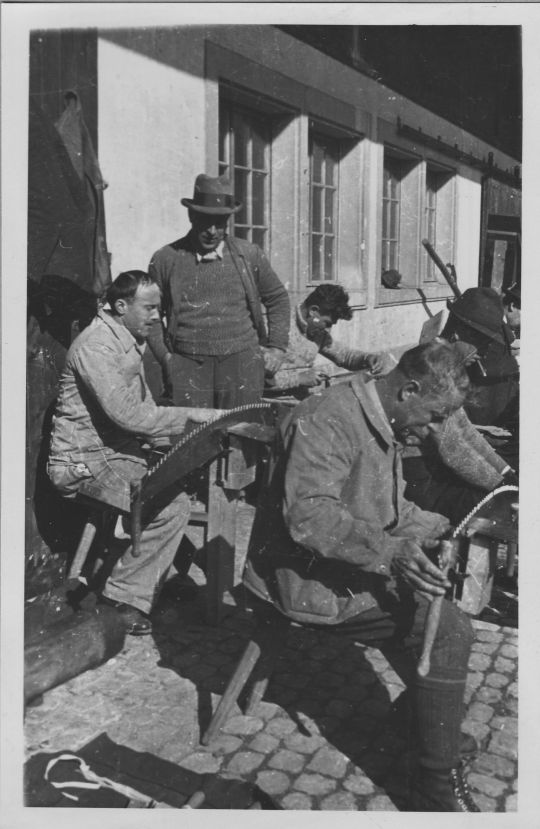 Foto Werkzeugkurs für Unterförster geleitet von Forsting. Brodbeck