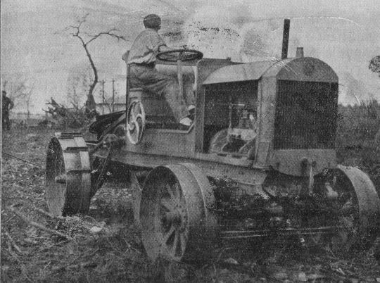 Foto Stockrodung mit Traktor mit Spill