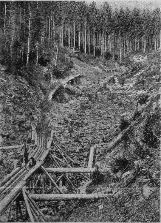 Foto Oberer Teil des Eibenberg-Riesweges und Übersetzung des Woltersgrabens