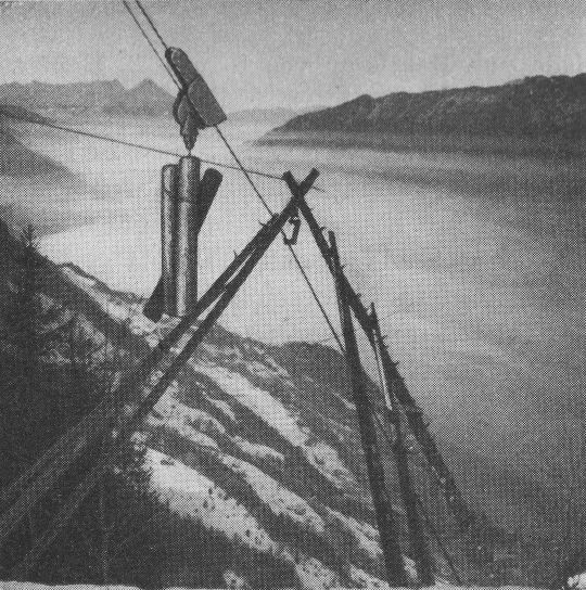 Foto "Kabelkran von L. und E. Küpfer, Maschinenfabrik in Steffisburg, Schweiz"