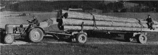 Foto "Dieselross-Allzweckschlepper F25G der Maschinenfabrik Fendt in Oberdorf, Allg."