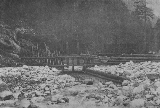 Foto "Wasserriesenschwellwerk im Ellbachthale"