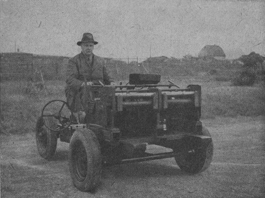 Foto "Selbstfahrende Motorseilwinde (Arbeitsstellung)"