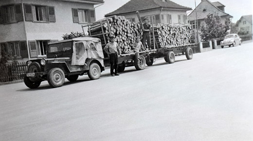 Foto Papierholztransport
