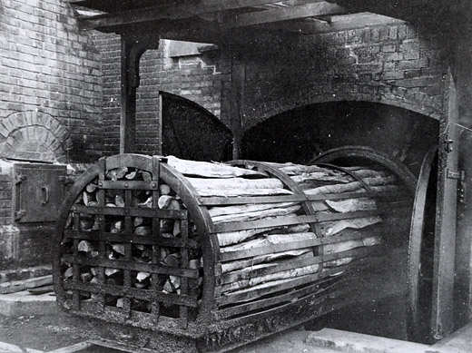 Foto Holzverkohlungsofen