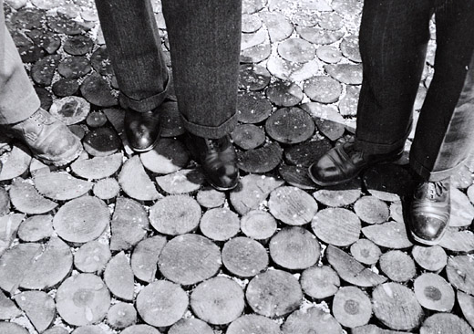 Foto Strassenpflästerung mit Holz