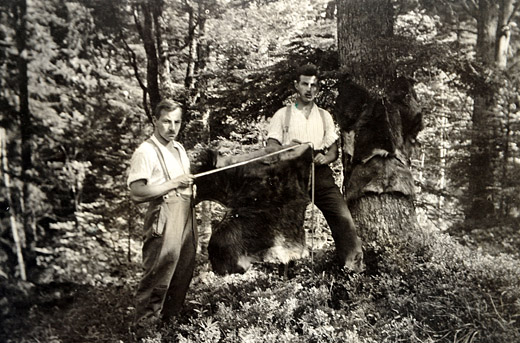 Foto Regenschutz aus Ziegenfell