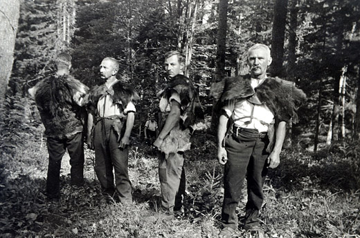 Foto Ziegenfell als Regenschutz