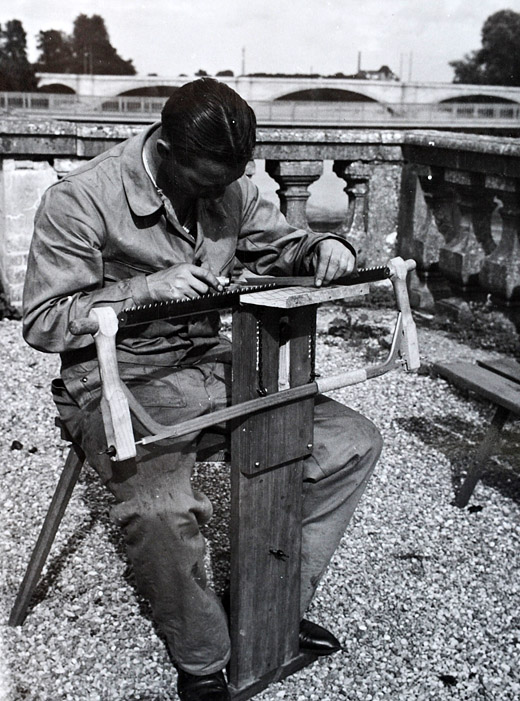 Foto Feilen einer Bügelsäge