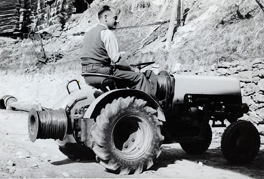 Foto Plumett Kleintraktor mit Winde