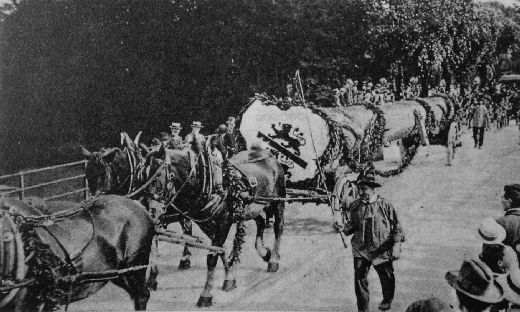 Foto Langholzfuhre vierspännig
