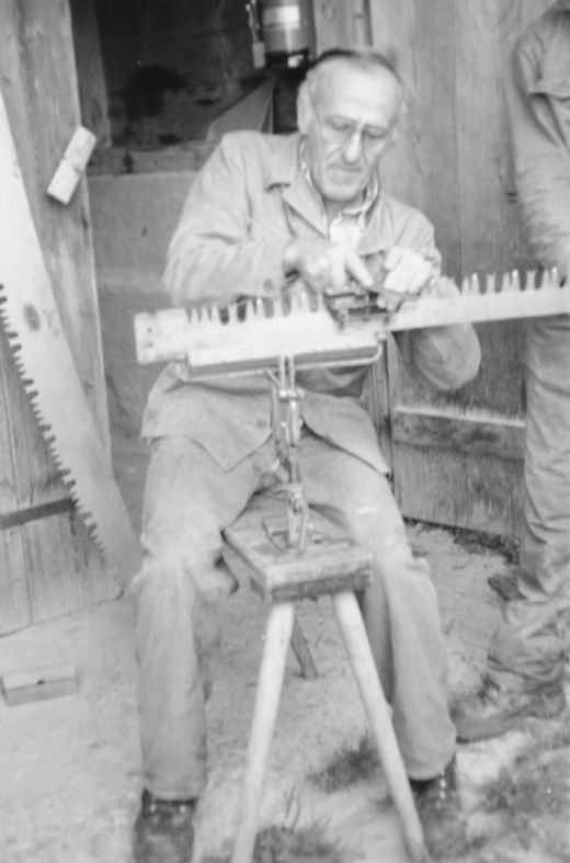 Foto Schärfen der Hobelzahnsäge