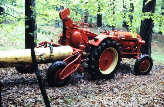 Foto Rückewagen an Bucher Traktor