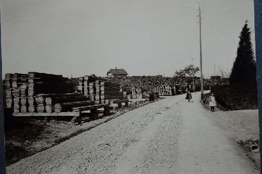 Foto Brettstapel in Lengwil